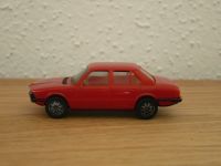 BMW 528i E12 Limousine Herpa 2015 rot 1:87 Hessen - Fulda Vorschau