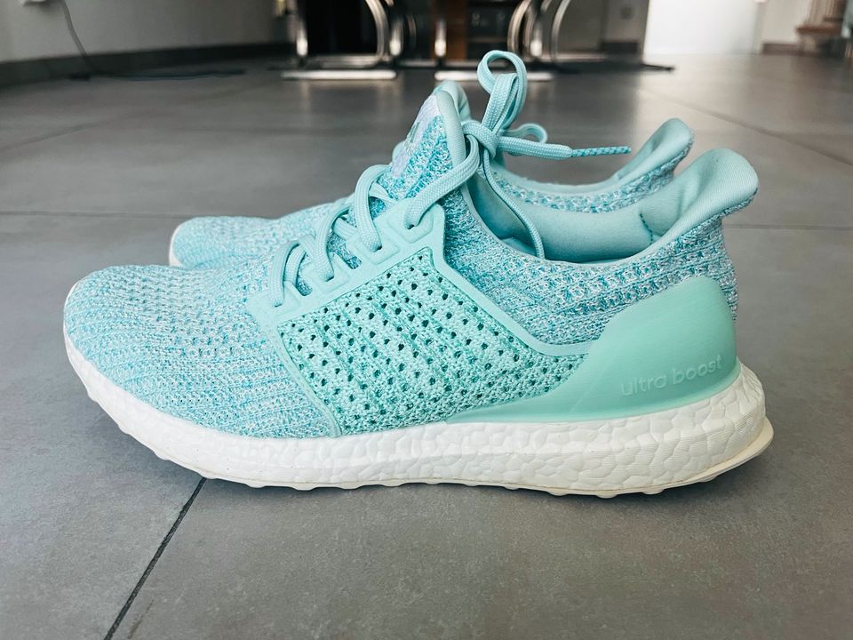 Adidas Ultraboost Clima Türkis Tiffany Gr. 42 2/3 Top in Velbert