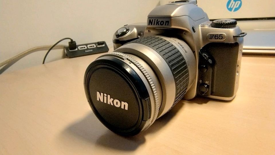 Nikon F65 Reflex 28~80mm in Hamburg