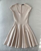 Traumhaftes Marciano Kleid 34-36 pale rosé / nude Obergiesing-Fasangarten - Obergiesing Vorschau