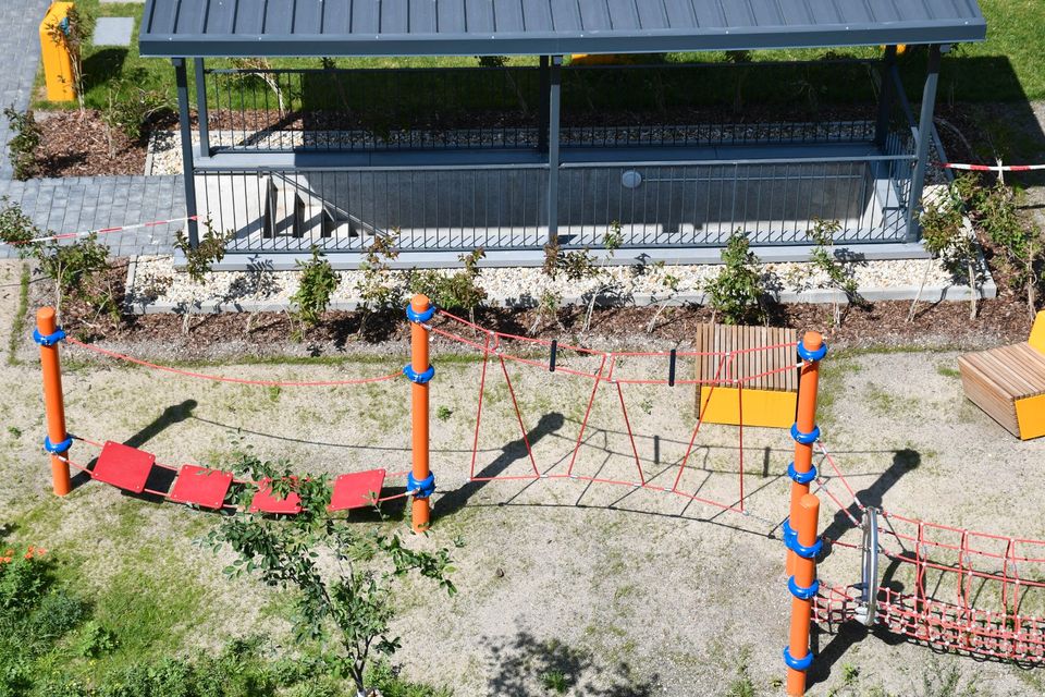 Gehobene 4-Zimmer-Wohnung mit Gartenmitbenutzung in Berlin in Berlin