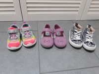 Schuhe Kinder Kindergarten Sport Hausschuhe Gr. 24 25 26 Nordrhein-Westfalen - Wenden Vorschau