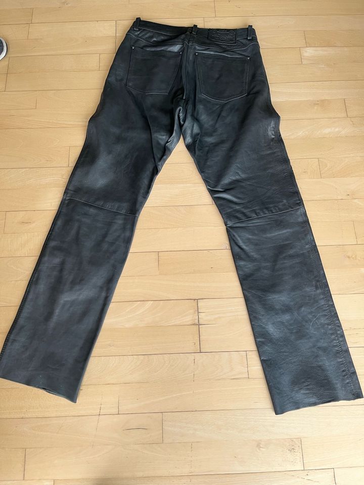 Lederhose Damen schwarz Gr 40/42 hochwertiges Leder in Künzell