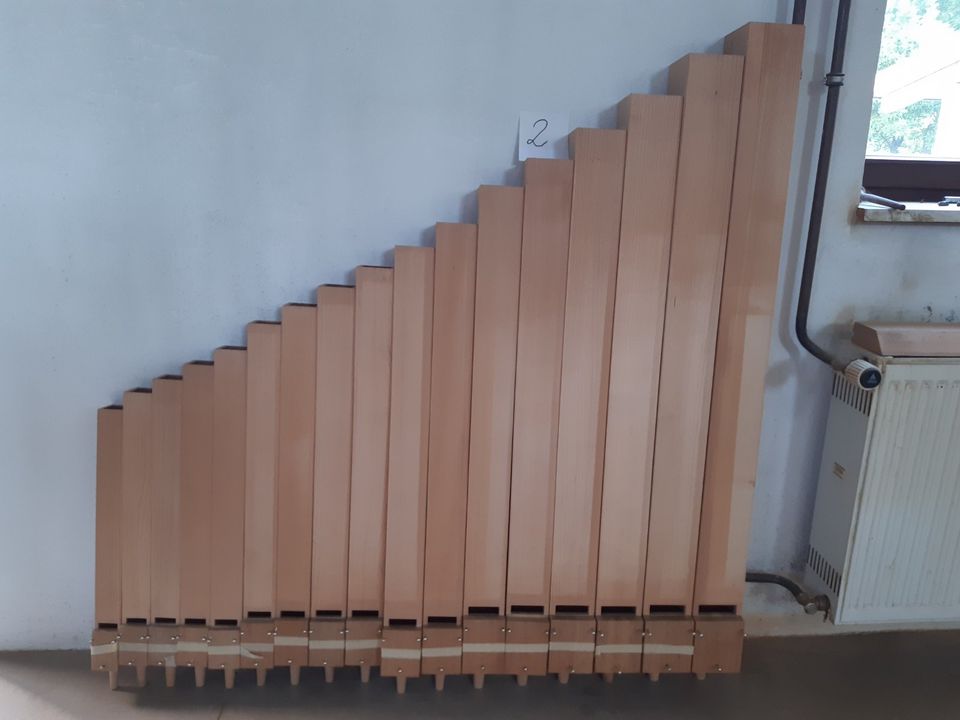 17 Orgelpfeifen - Holzpfeifen - in Plattling