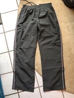 Sporthose Jogginghose Damen 44/46 Turnhose Wanderhose 40 München - Allach-Untermenzing Vorschau