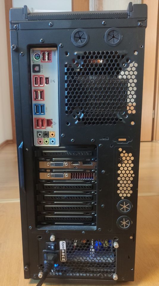 Gaming PC (AMD FX-8350, MSI GTX 970, 8 GB DDR3 RAM, 1TB HDD) in Nürnberg (Mittelfr)