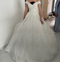 Prinzessinnen Brautkleid mit langer Schleppe Bayern - Hengersberg Vorschau