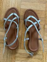 Ungetragene Riemchensandalen Sandalen 38 Nordrhein-Westfalen - Lienen Vorschau