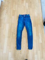 Jeans lange Hose Röhrenjeans Only S 30 Bayern - Erding Vorschau