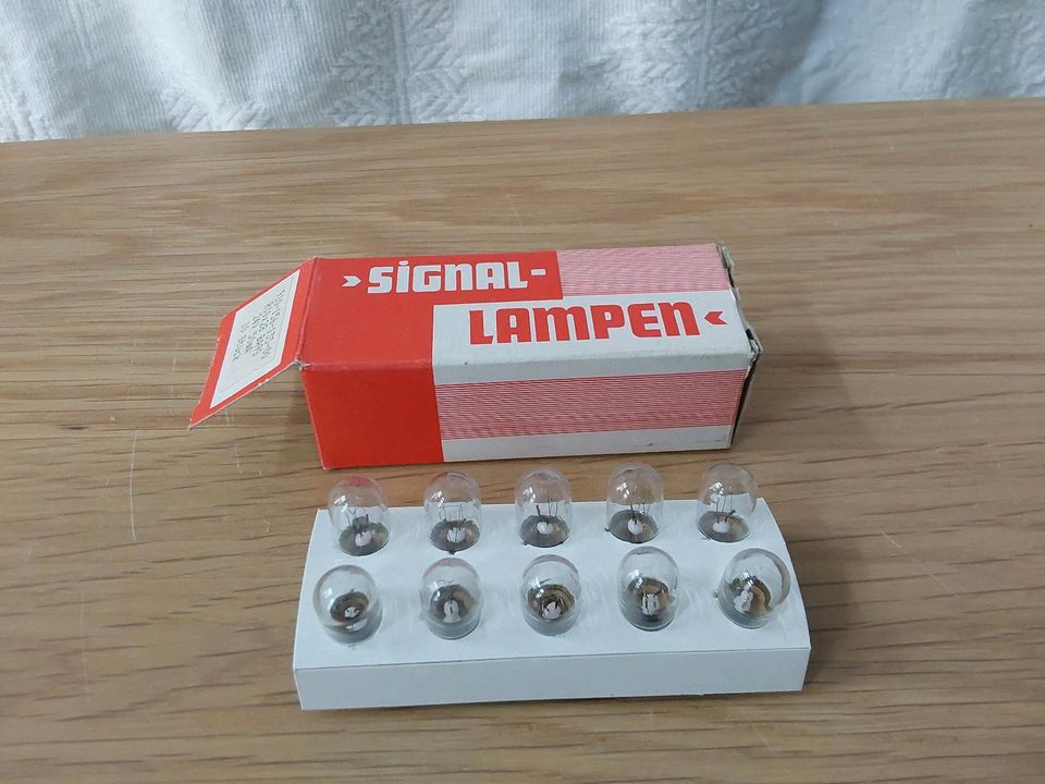 Signal-Lampen 24 V, 50 mA,R 10x28 BA9S in Hannover