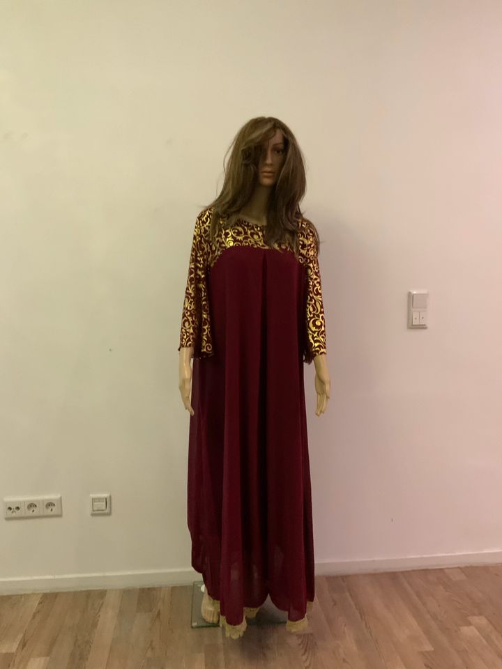 Frauen Kleid in Düsseldorf