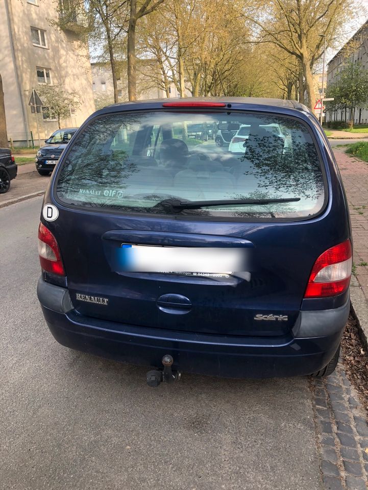 Renault Scenic 1.4 in Bremen