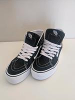 Vans High Plateau Gr. 39 neuwertig schwarz Niedersachsen - Sauensiek Vorschau