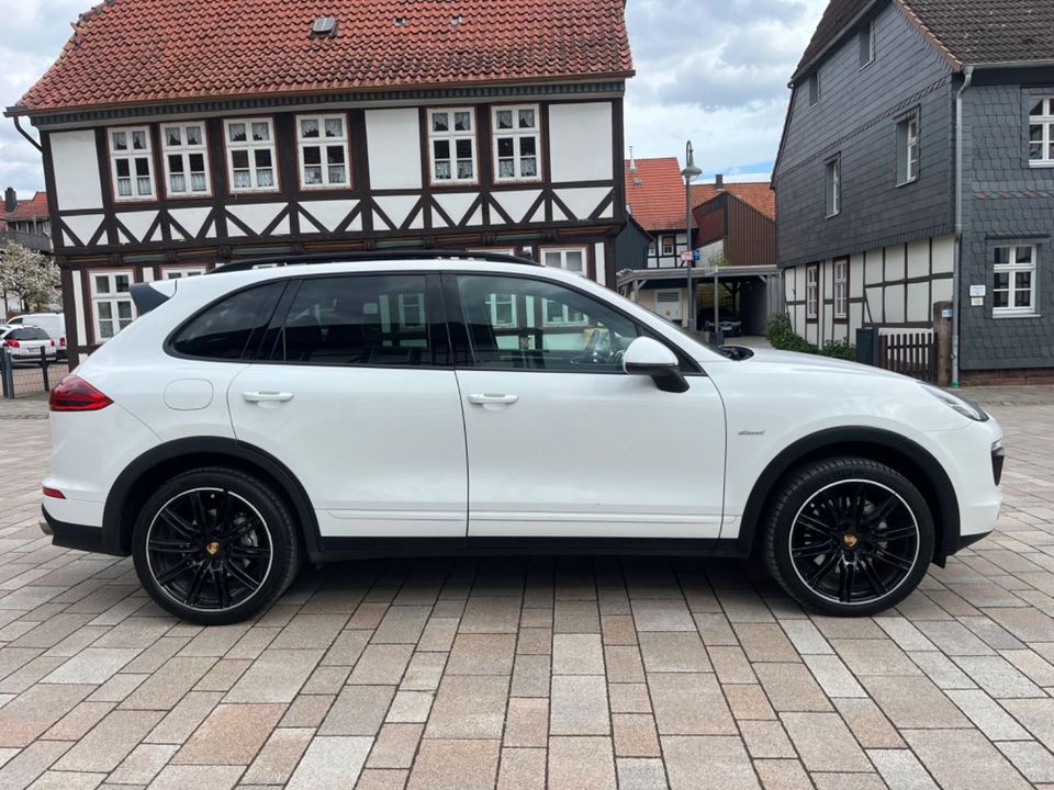 Porsche Cayenne S Diesel Sportpacket Pano in Bovenden