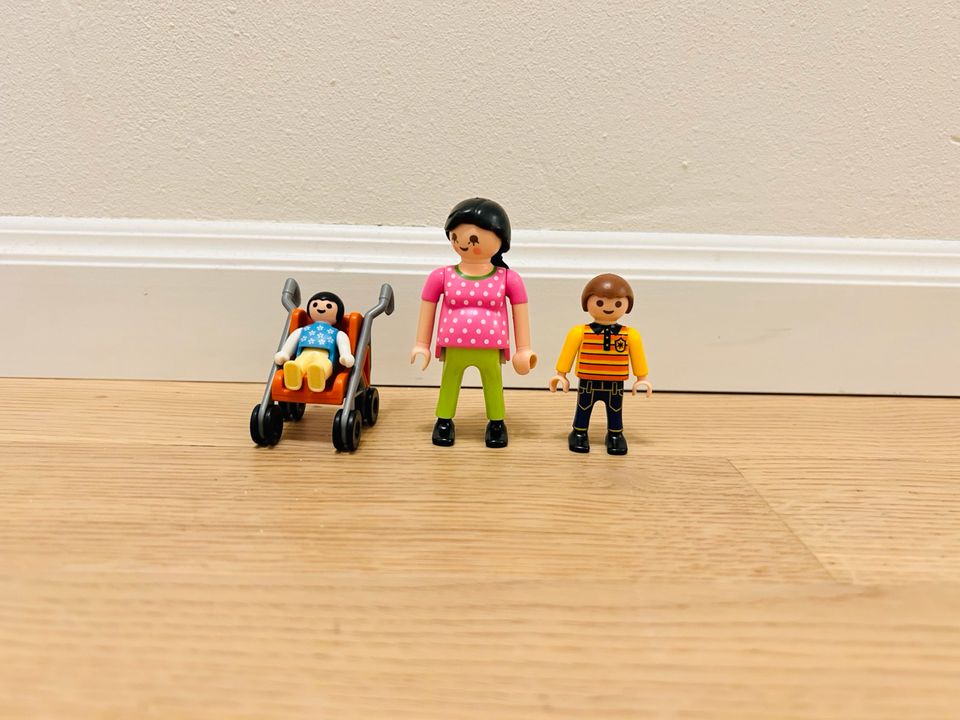 Playmobil 4782 Schwangere Mutter mit Buggy und Kindern in Wandsbek -  Hamburg Bramfeld | Playmobil günstig kaufen, gebraucht oder neu | eBay  Kleinanzeigen ist jetzt Kleinanzeigen