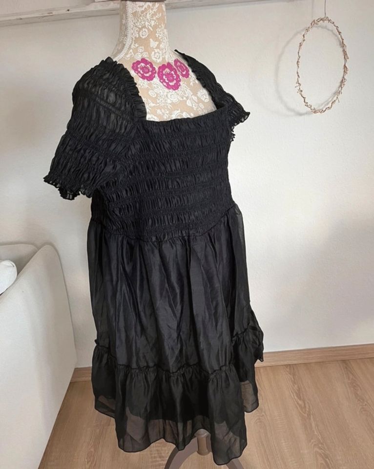 H&M Damen Kleid Minikleid Kleine Schwarze 46/48 XXL ungetragen in Freudenberg