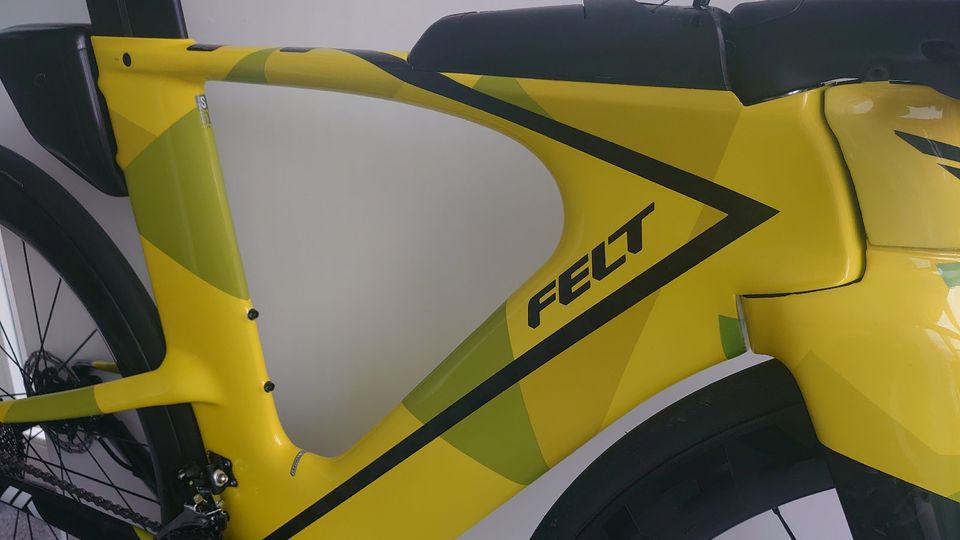 Felt IA Advanced Disc ** chartreuse-geo Triathlonrad in Saarlouis