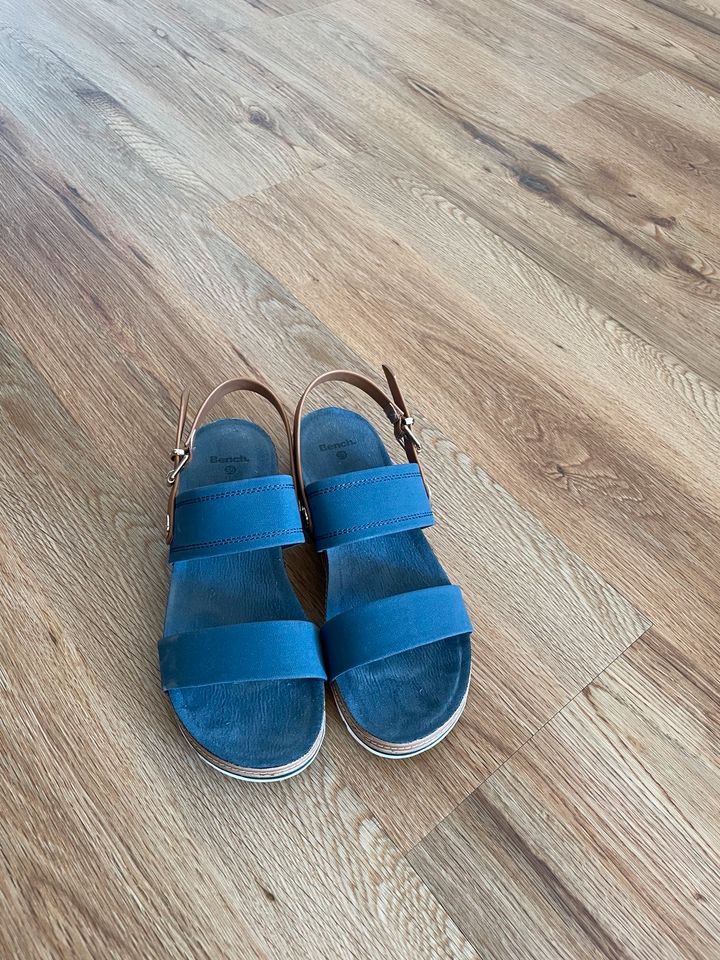 Sandalen, blau, Bench, Größe 39 in München