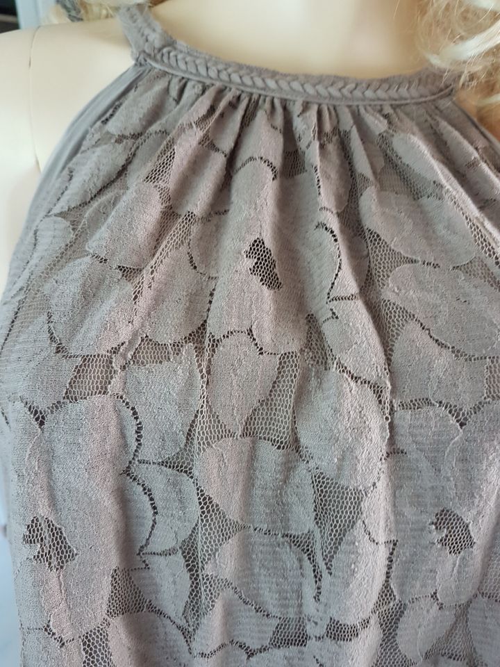 Damen Italy Kleid S 36/38 Asymmetrisch Spitze Taupe wie neu in Gammertingen