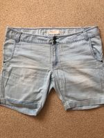 Jeansshorts Größe 44 Sachsen - Schwarzenberg (Erzgebirge) Vorschau