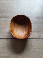 Kleine Holzschale, Schälchen, Bowl, Nussbaumoptik, 15cm lang Nordrhein-Westfalen - Mülheim (Ruhr) Vorschau