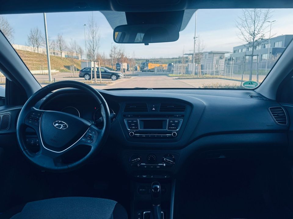 Hyundai i20 Active AUTOMATIK in Öhringen