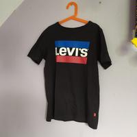 schwarzes Levi's TShirt mit Print Gr. 164 / S Niedersachsen - Westoverledingen Vorschau