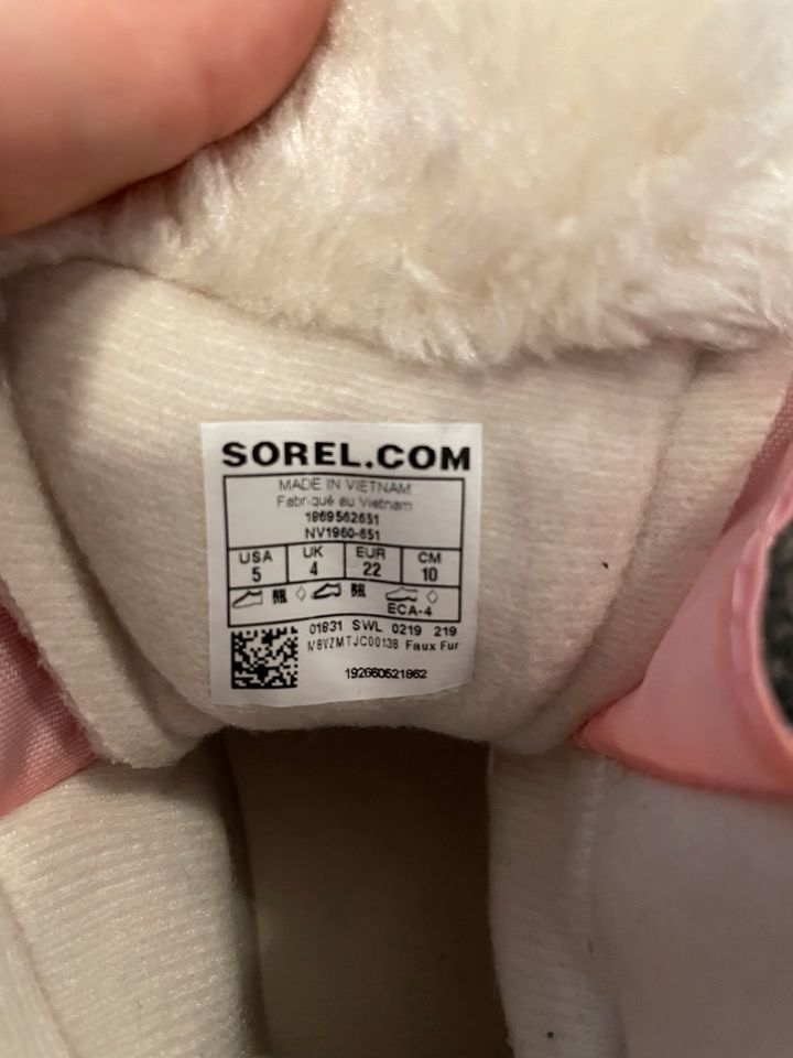 Sorel Kinderstiefel Größe 22 in Düsseldorf