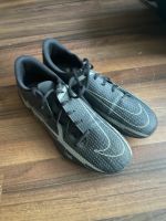 NIKE Phantom Fußballschuhe Gr. 40 München - Moosach Vorschau