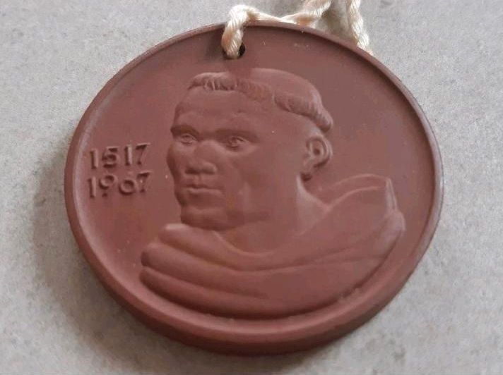 Medaillen Böttger Steinzeug Meißner Porzellan DDR in Weimar