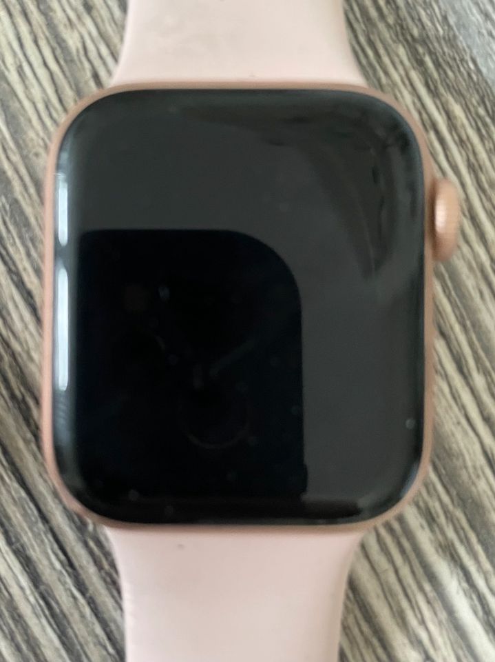Apple Watch SE 40 mm in Sömmerda