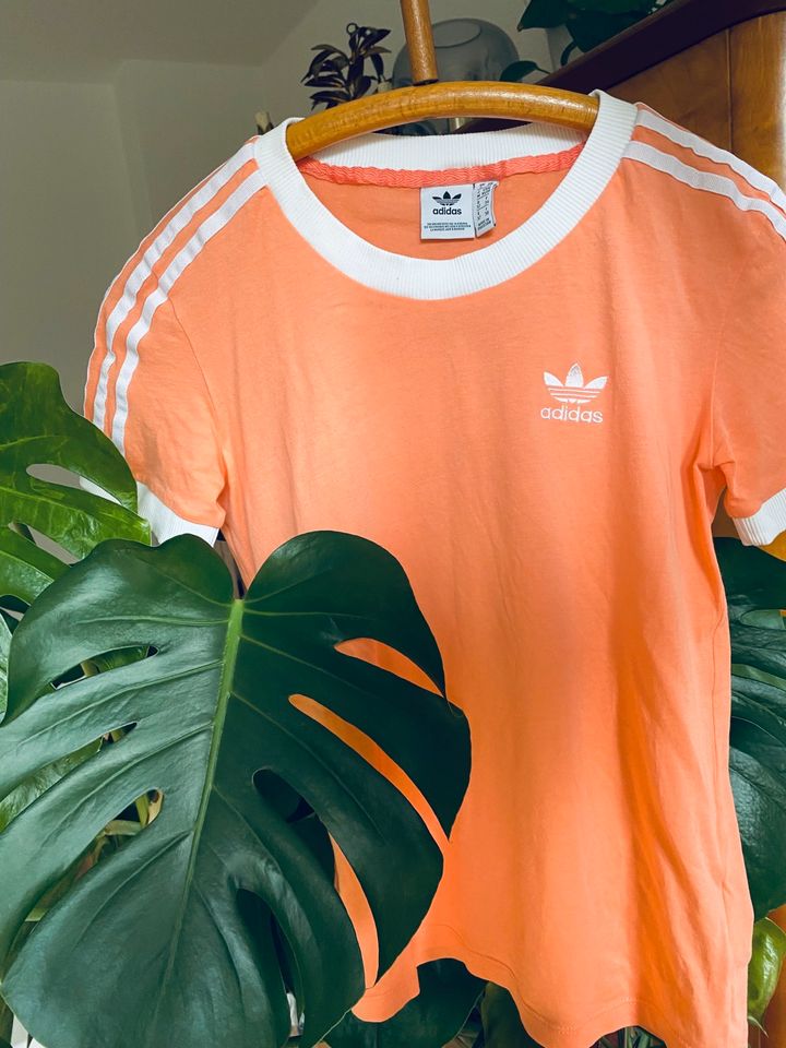 Adidas TShirt Retro 3 Streifen Orange Lachsfarben Koralle in Berlin