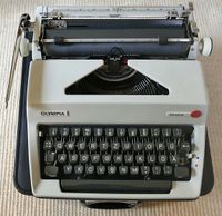 Olympia Schreibmaschine "Monica", 70er Jahre,gebraucht Niedersachsen - Bad Bentheim Vorschau