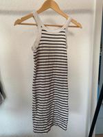 Enges gestreiftes Sommerkleid Nordrhein-Westfalen - Schwelm Vorschau