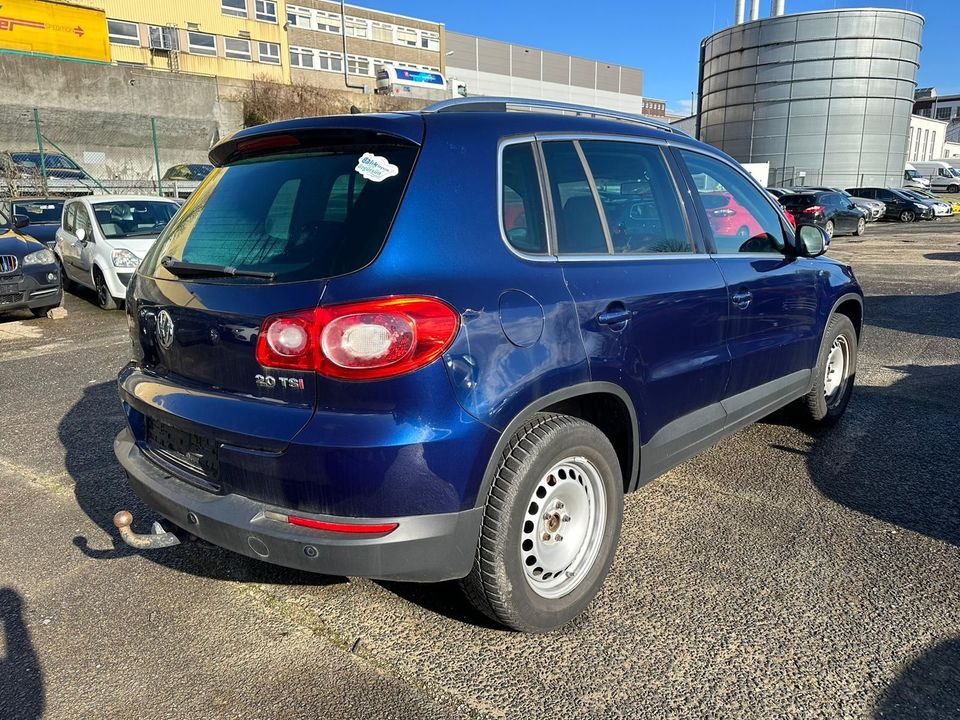 Volkswagen Tiguan Sport & Style 4Motion Pano Motorproblem in Wuppertal