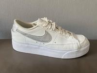 Nike Turnschuhe Sneaker Gr. 37,5 / UK 4, 1x getragen NP 120,00 Dortmund - Lütgendortmund Vorschau
