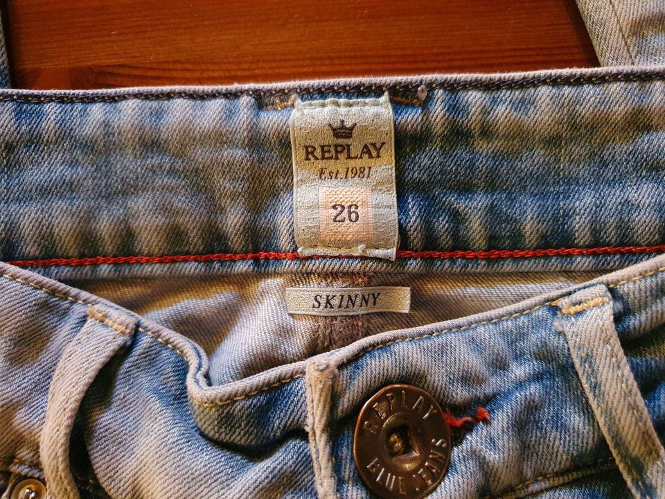 Skinny Jeans Replay W26L32 Stretch hellblau in Dachwig