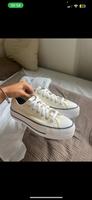 Komplet NEUE Chuck Taylor All Star Lift Plateau, Gr. 38 München - Ramersdorf-Perlach Vorschau