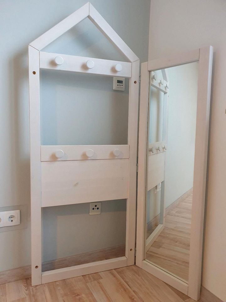 Garderobe Echtholz weiß Kinderzimmer Wellemöbel Lumio / Cielo in Bergkamen