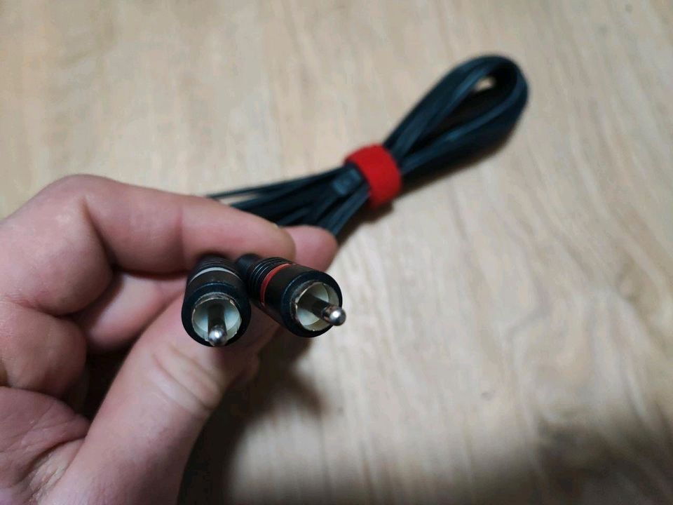 Schwaiger Audio-Kabel  2 x Cinch-Stecker, 1 x Klinkenstecker 3,5 in Düsseldorf