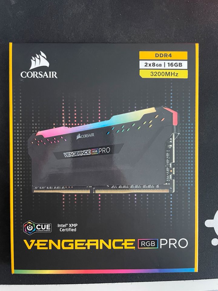 Corsair RAM DDR4 2x 8GB / 16GB 3200MHz Vengeance RGB Pro in Bergneustadt