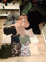 Kleiderpaket Damen hochwertig Größe 40/ L/M Blusen, Blazer Nordrhein-Westfalen - Steinhagen Vorschau