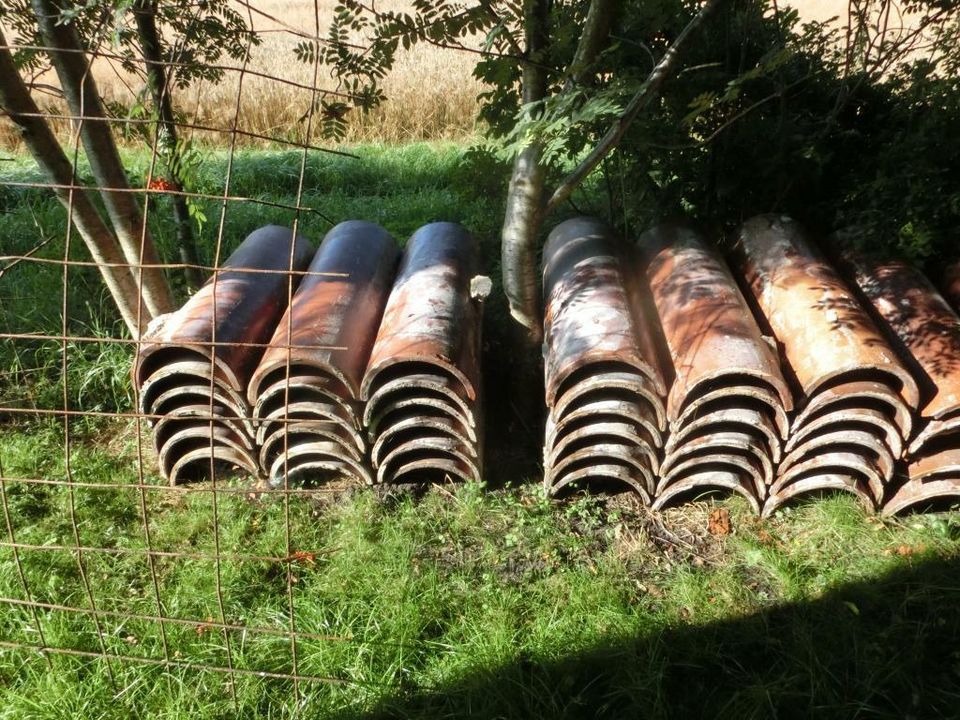 Futtertröge aus Stein mit Emaillebezug innen 100x30 in Zeven