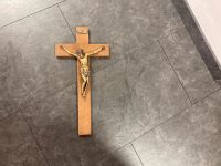 Altes Kruzifix/Holzkreuz mit Jesus (Metall/Messing) Bayern - Weiherhammer Vorschau