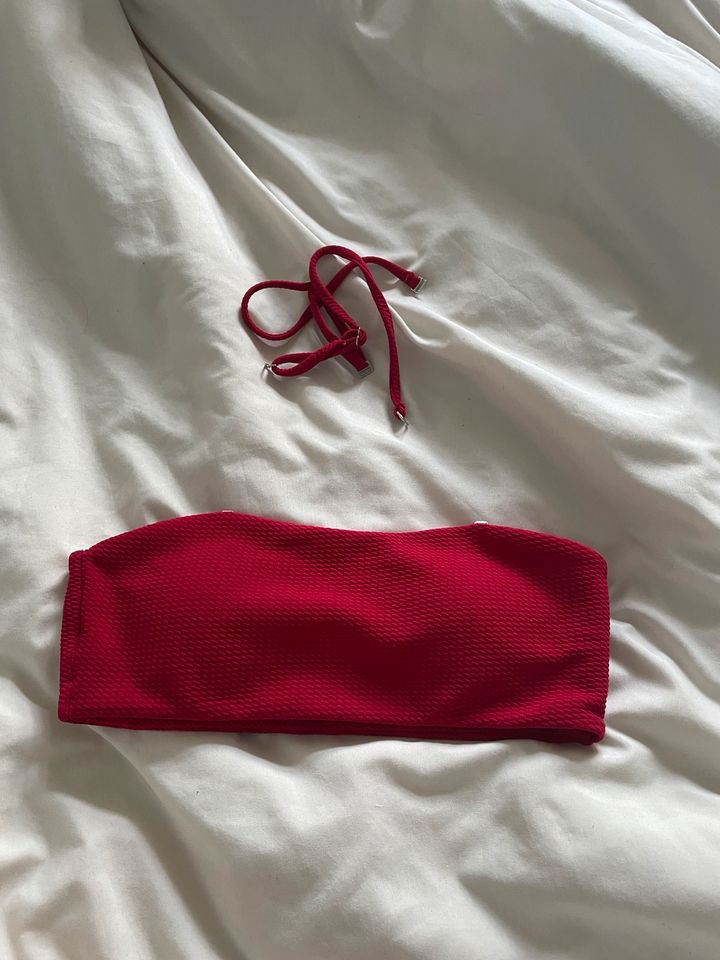 Roter Bikini in Havetoft
