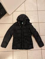 Schwarze Esprit Winterjacke / Steppjacke Niedersachsen - Rhauderfehn Vorschau