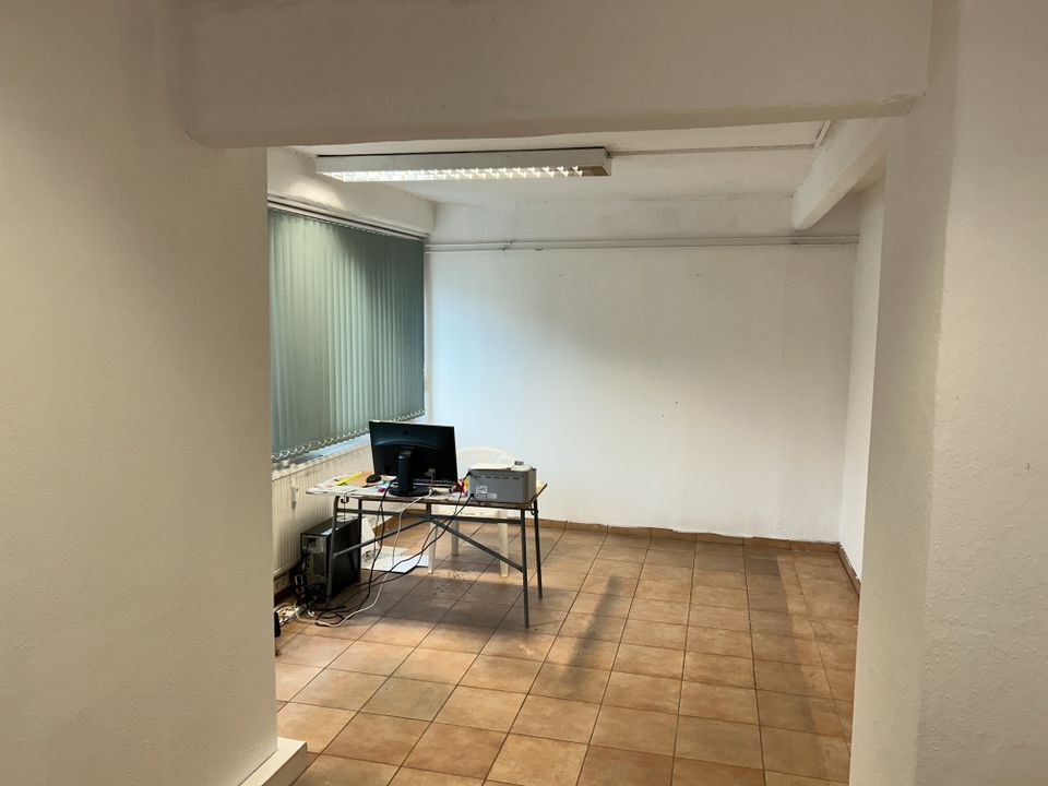 Büro zu Vermieten in Oberlungwitz