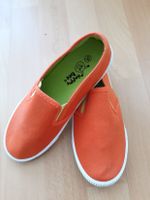 Neue SLIPPER FÜR MÄDCHEN, Gr.34 - 35 Baden-Württemberg - Freiburg im Breisgau Vorschau