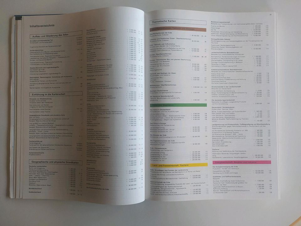 Atlas Alexander Weltatlas Ausgabe Wendejahr 1989 in Aalen