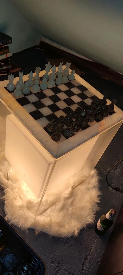 Marmor Schach mit Lichtbox in Lilienthal